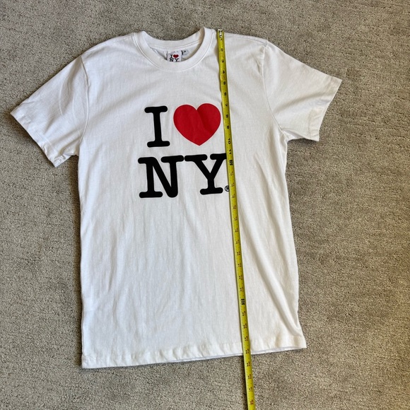 2/$20 - Authentic I Love NY White Heart Tshirt - Size M - Picture 9 of 12